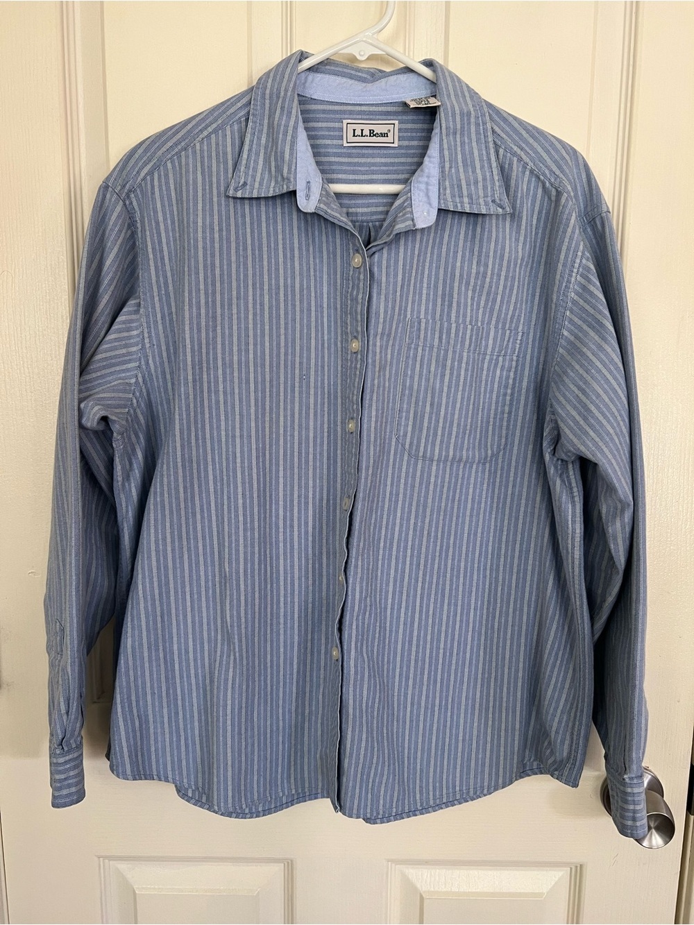 L.L.Bean Blue White Striped 100% Cotton Button Front Shirt Women’s Large